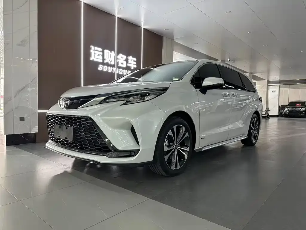 Toyota Granvia 2025 из CN, фото 1