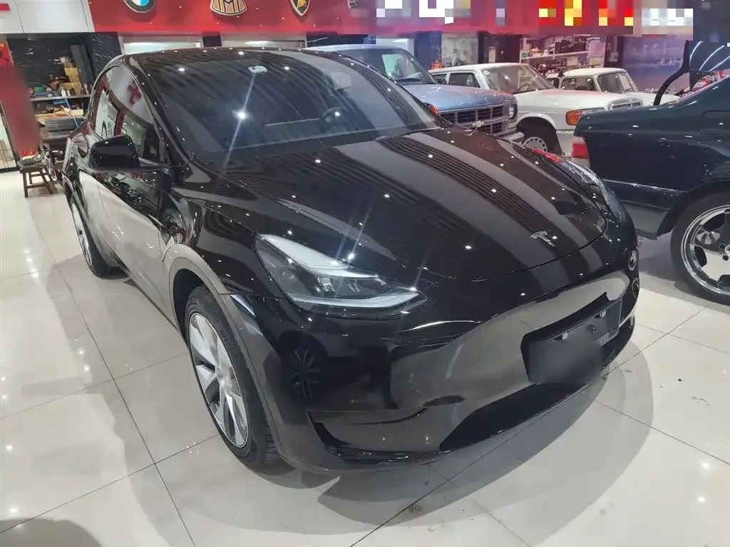 Tesla Model Y 2023 из CN, фото 8