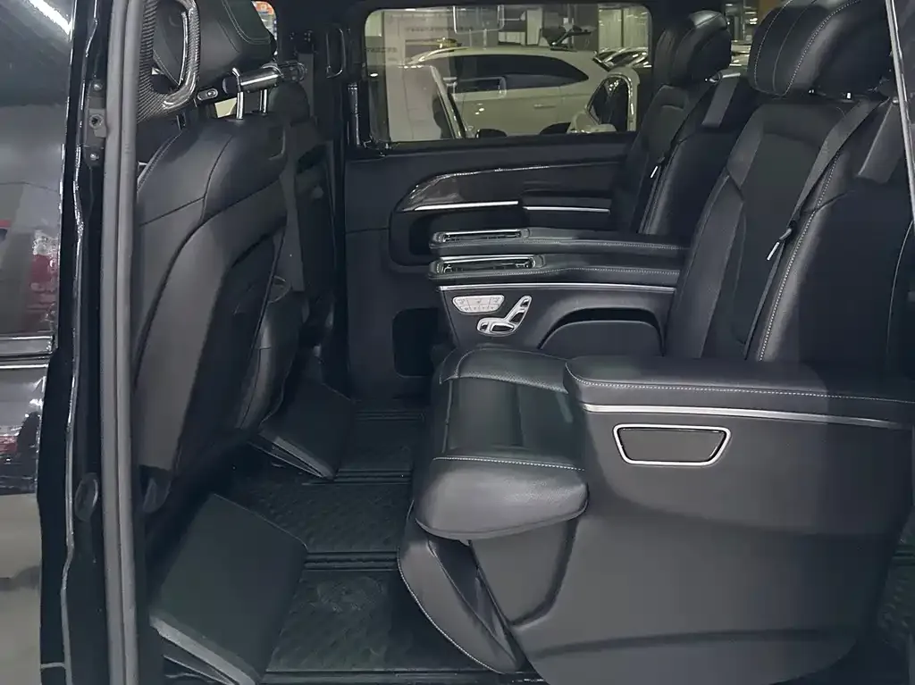 Mercedes-Benz V-Class 2021 из CN, фото 8