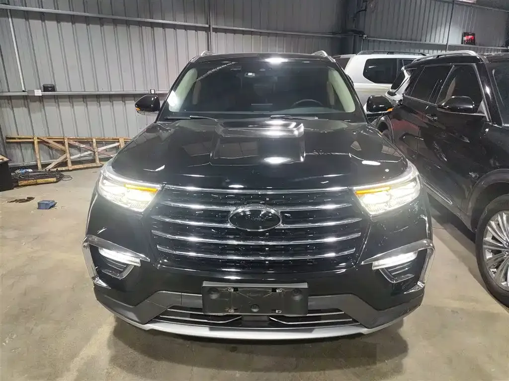 Ford Explorer 2022 из CN, фото 2