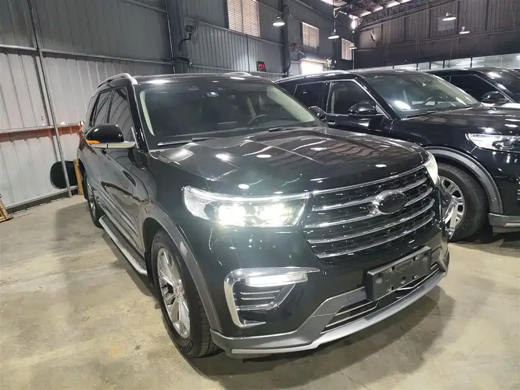 Ford Explorer 2022 из CN, фото 3