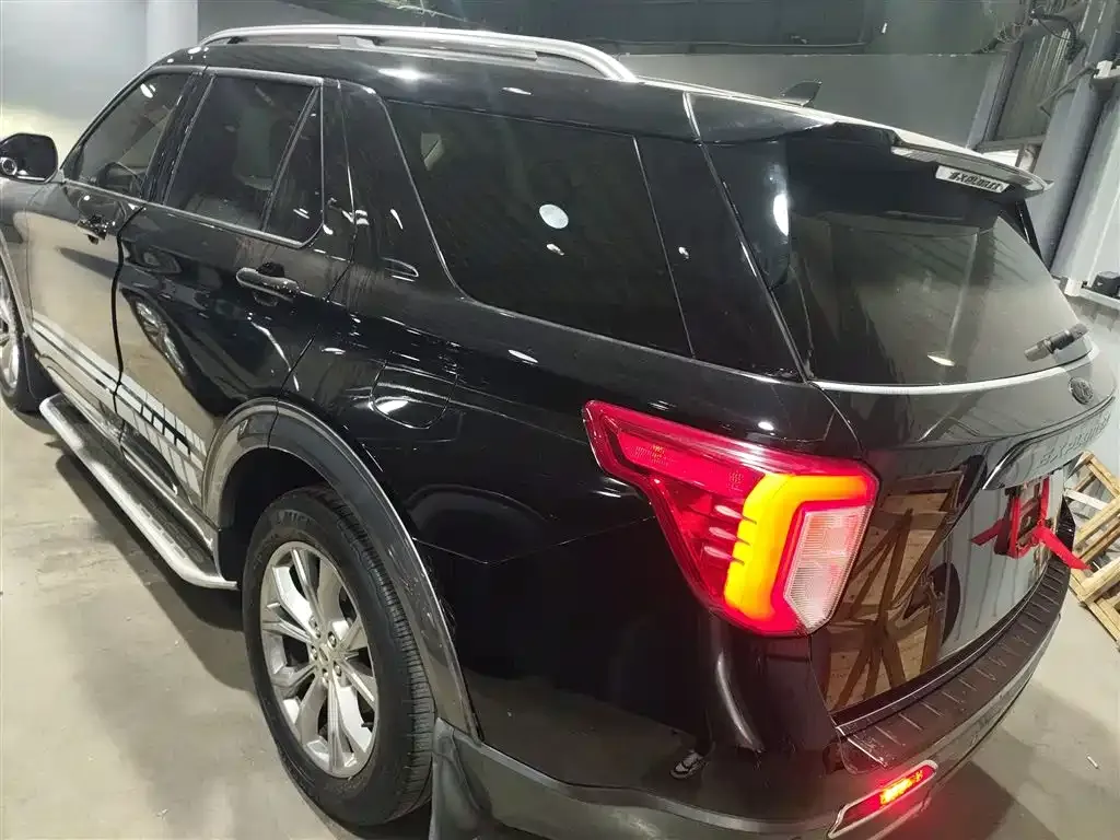 Ford Explorer 2022 из CN, фото 4