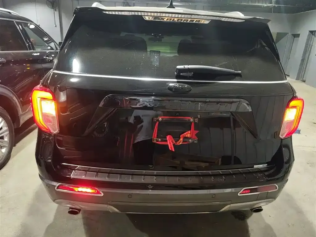 Ford Explorer 2022 из CN, фото 8