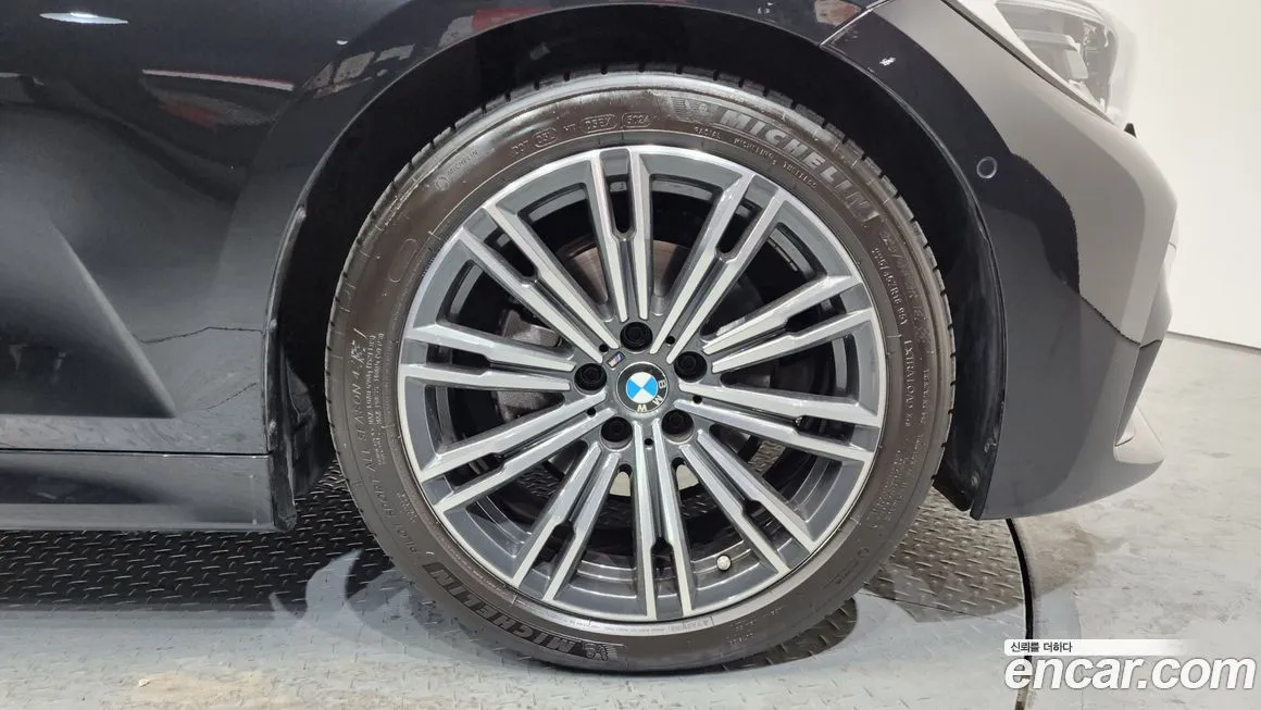 BMW 3-Series — фото 10