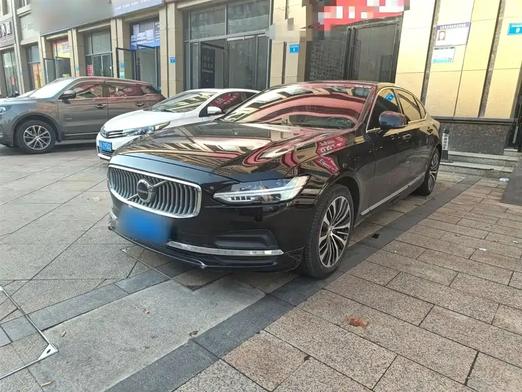 Volvo S90 2024 из CN, фото 1
