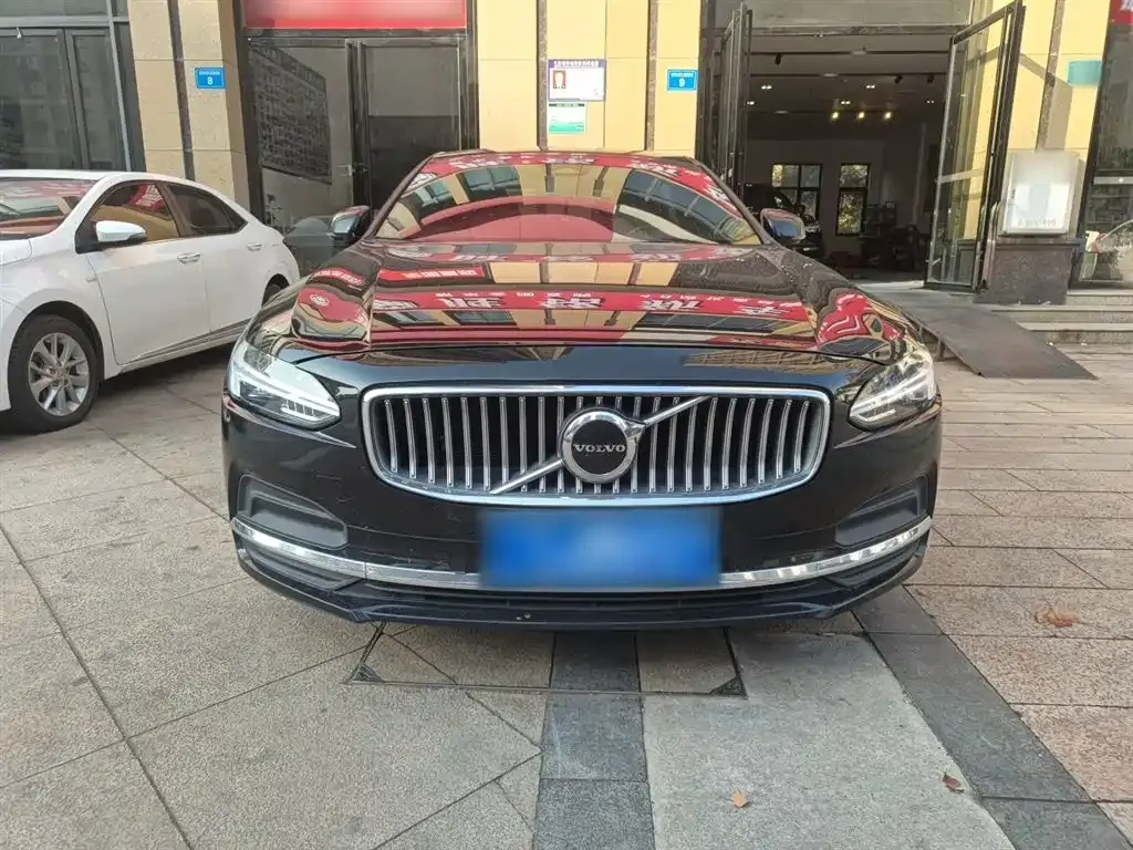 Volvo S90 2024 из CN, фото 8