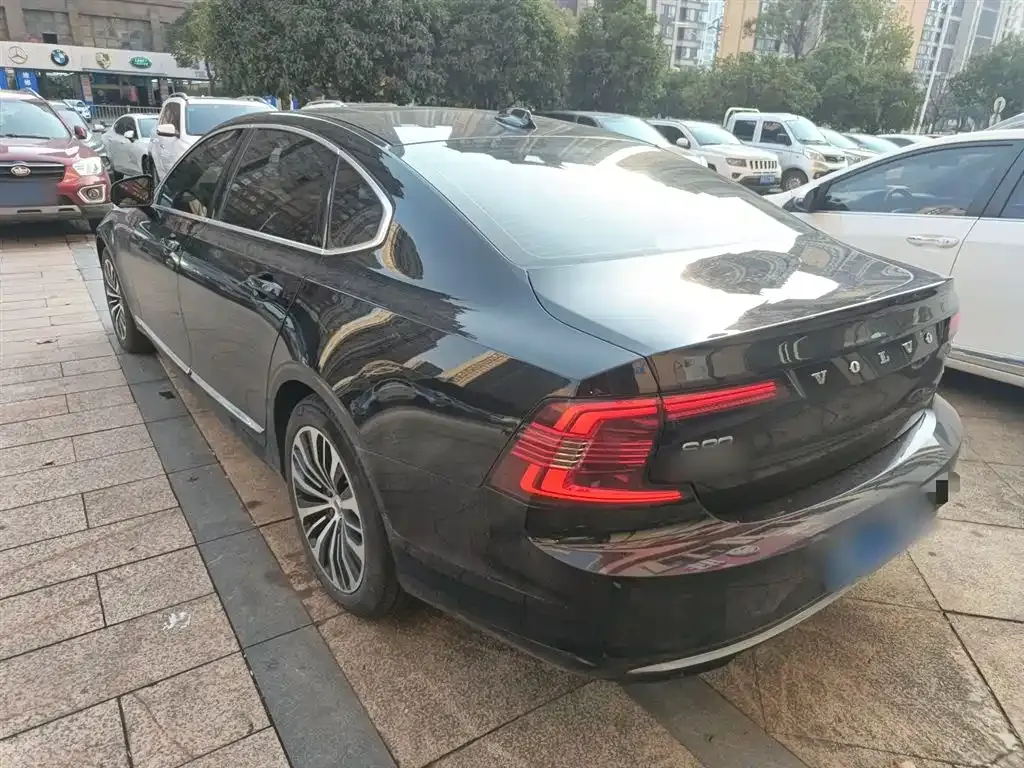 Volvo S90 2024 из CN, фото 5