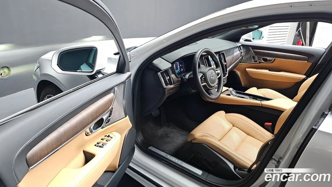 Volvo S90 2024 из KR, фото 8
