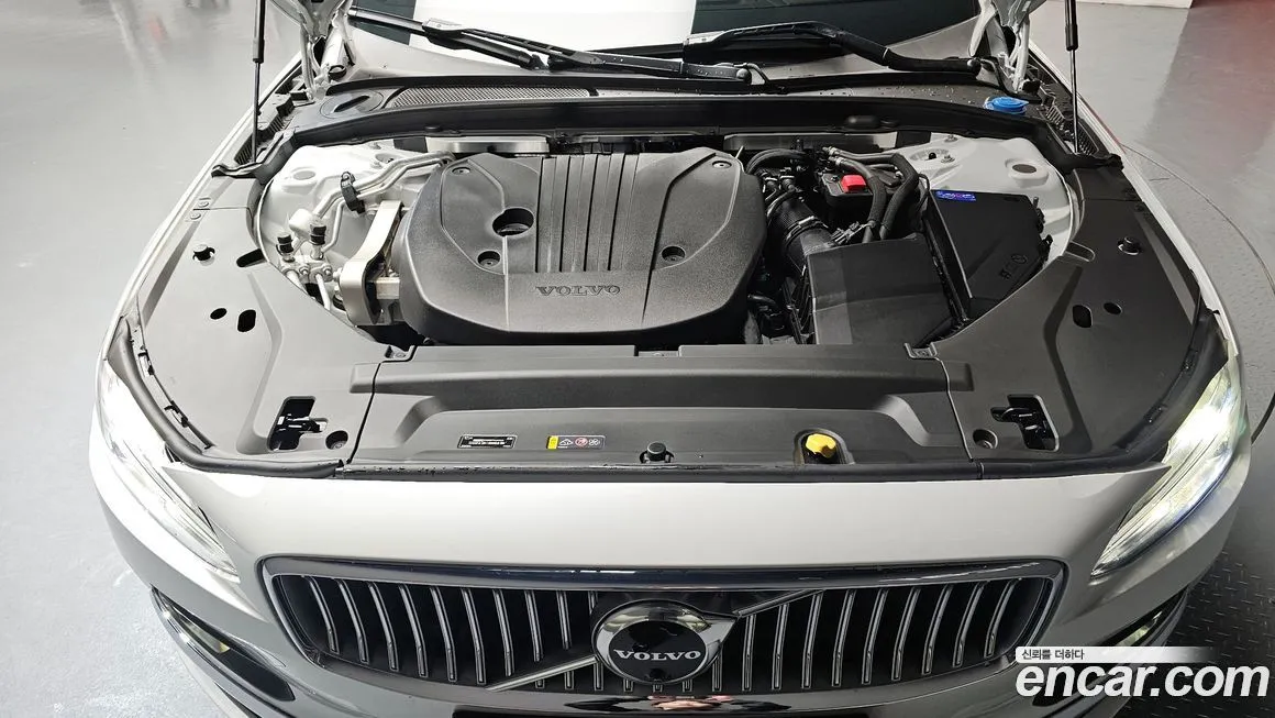 Volvo S90 2024 из KR, фото 6
