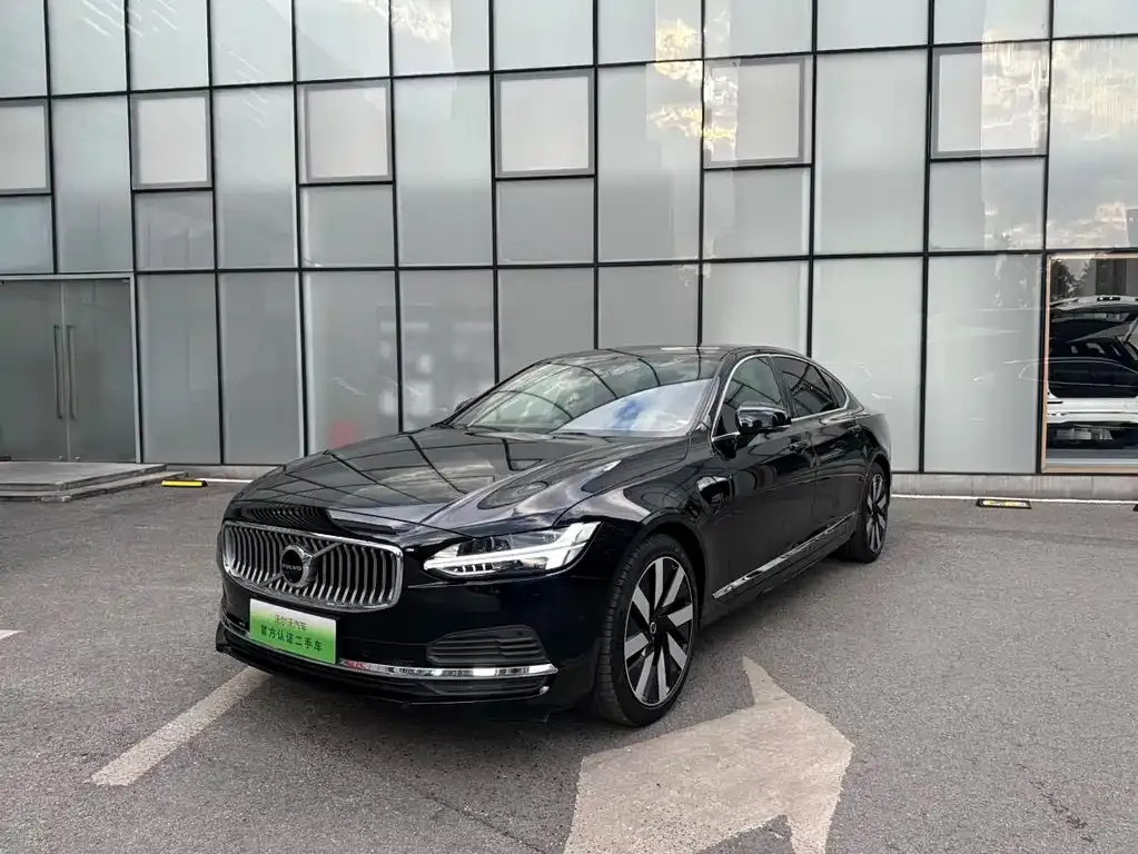 Volvo S90 PHEV — фото 1