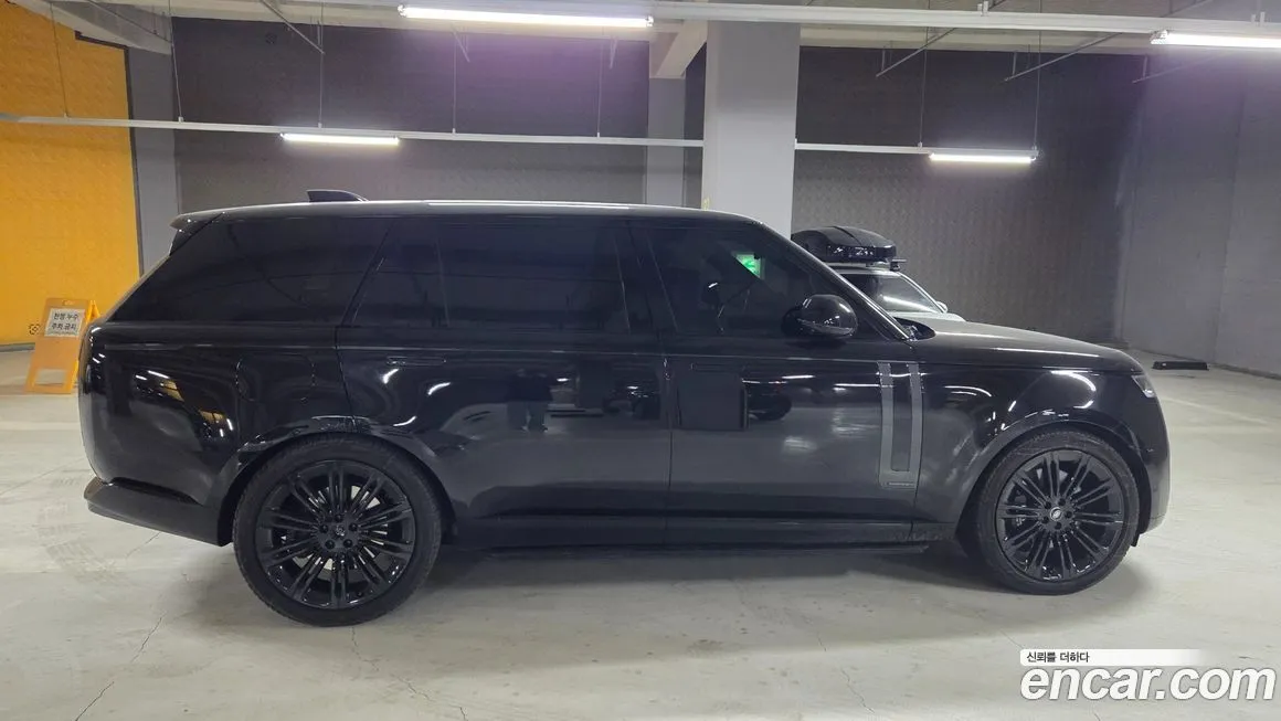 Land Rover Range Rover 2024 из KR, фото 8