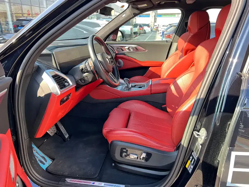 BMW XM 2024 из CN, фото 8