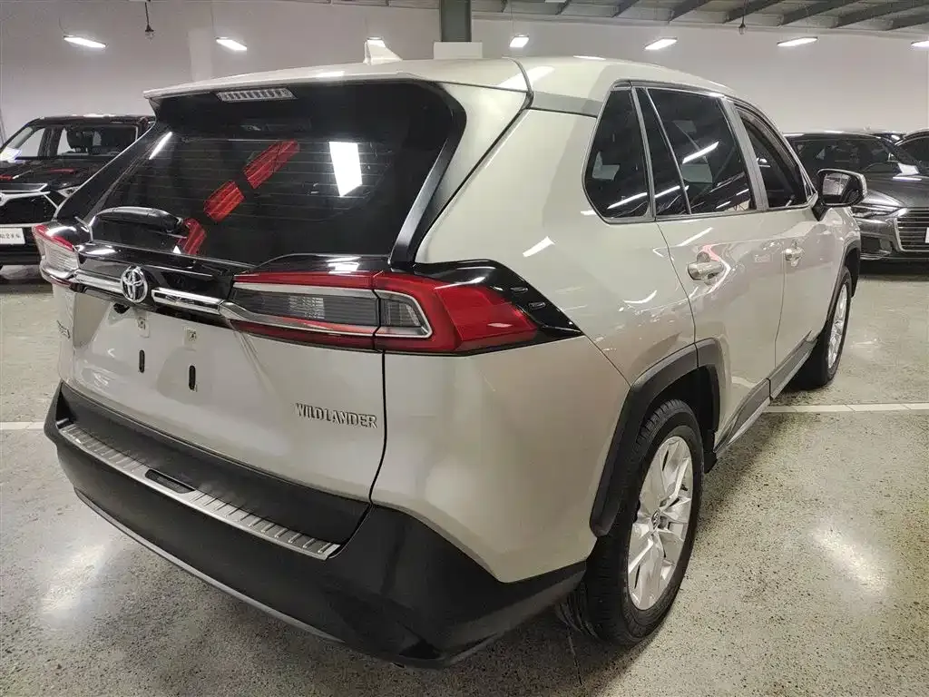 Toyota Wildlander 2022 из CN, фото 2