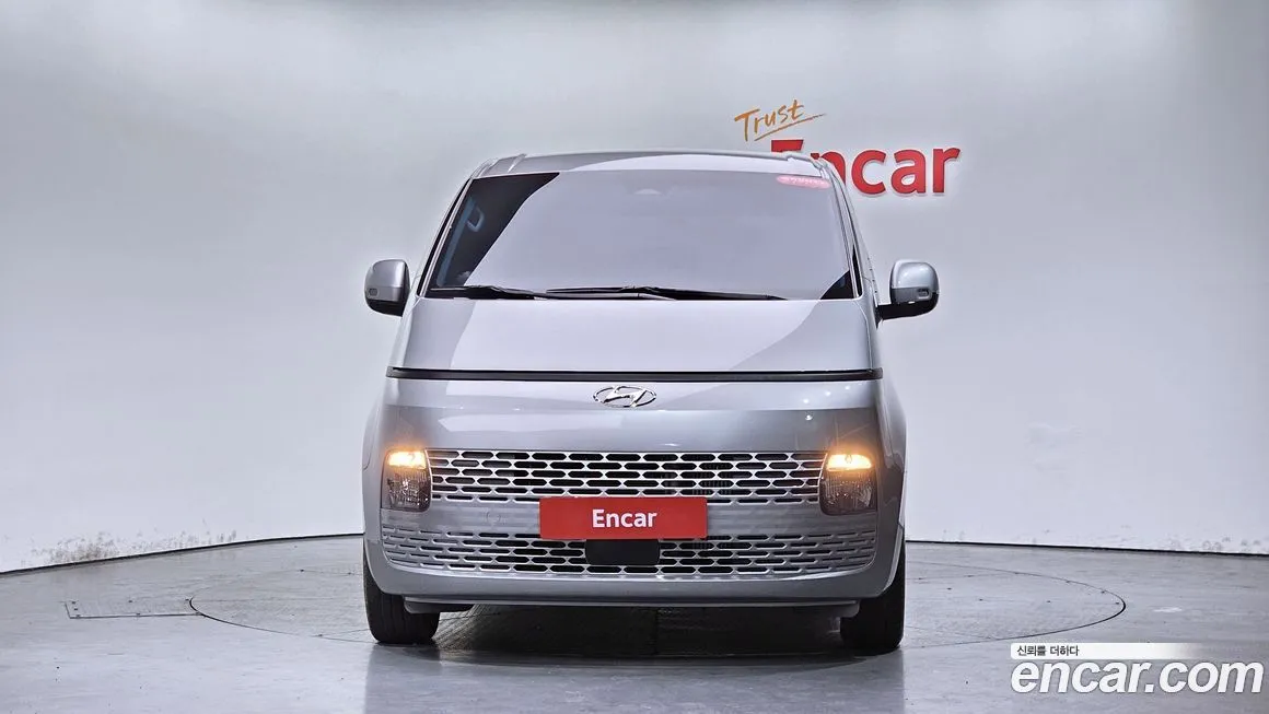 Hyundai Staria — фото 2