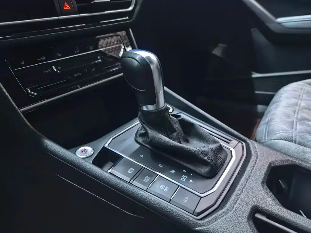 Volkswagen Lavida 2023 из CN, фото 6