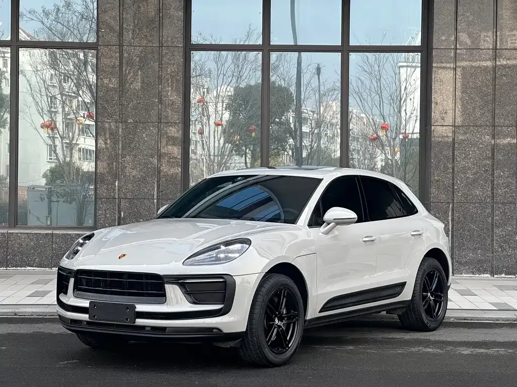 Porsche Macan — фото 1