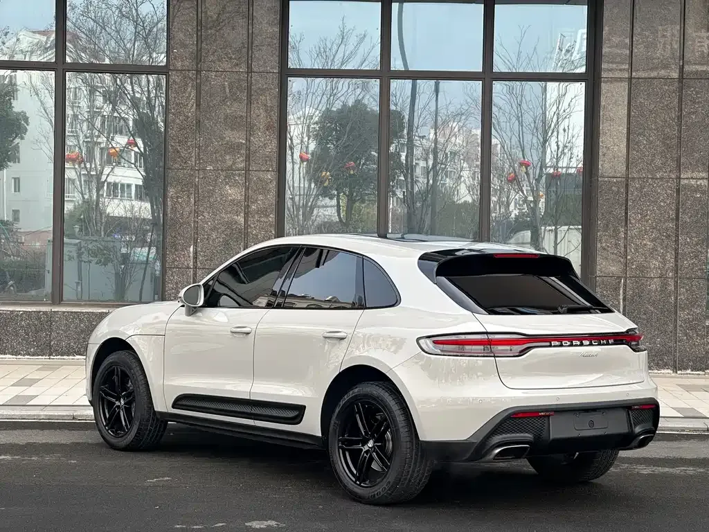 Porsche Macan — фото 9