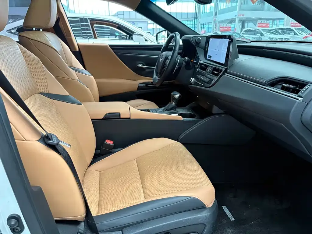 Lexus ES 2023 из CN, фото 7