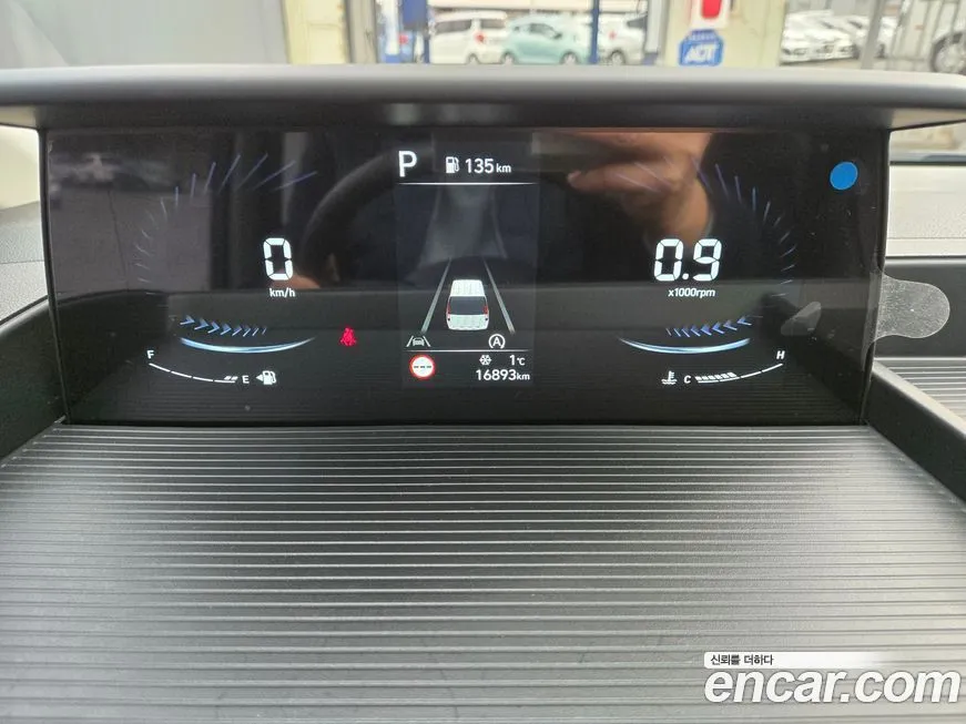 Hyundai Staria 2025 из KR, фото 2
