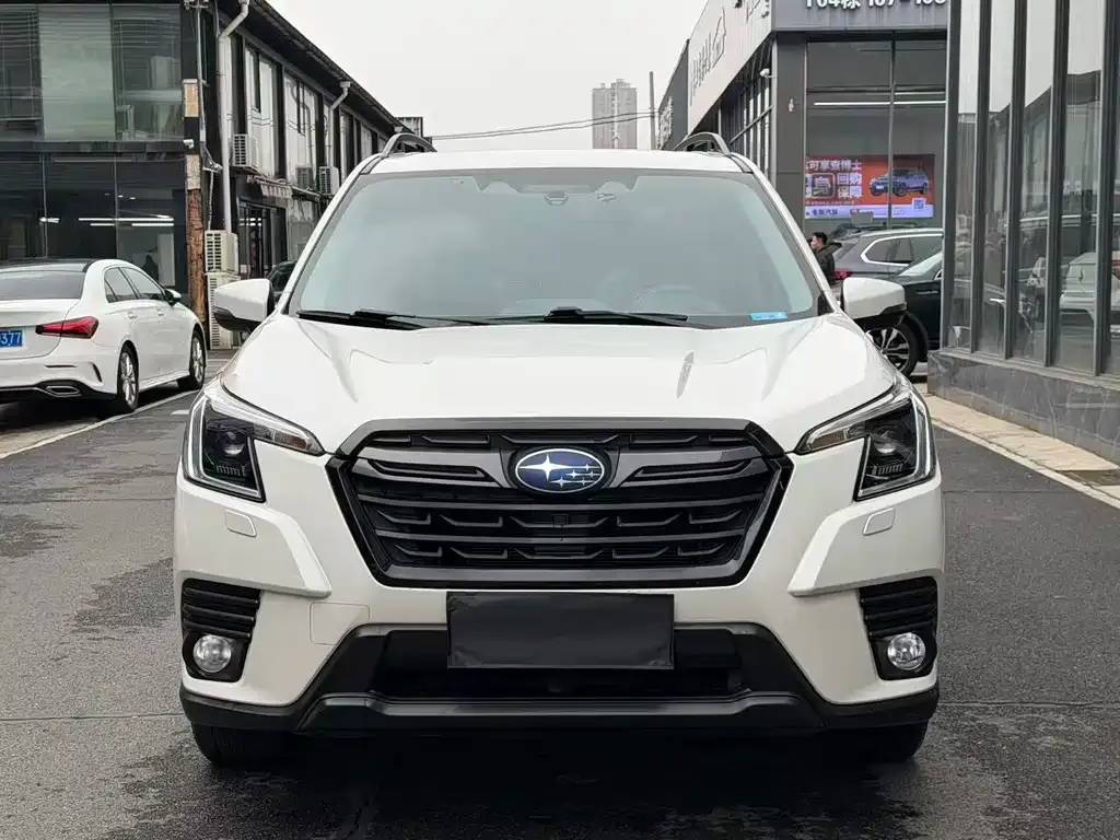 Subaru Forester — фото 10