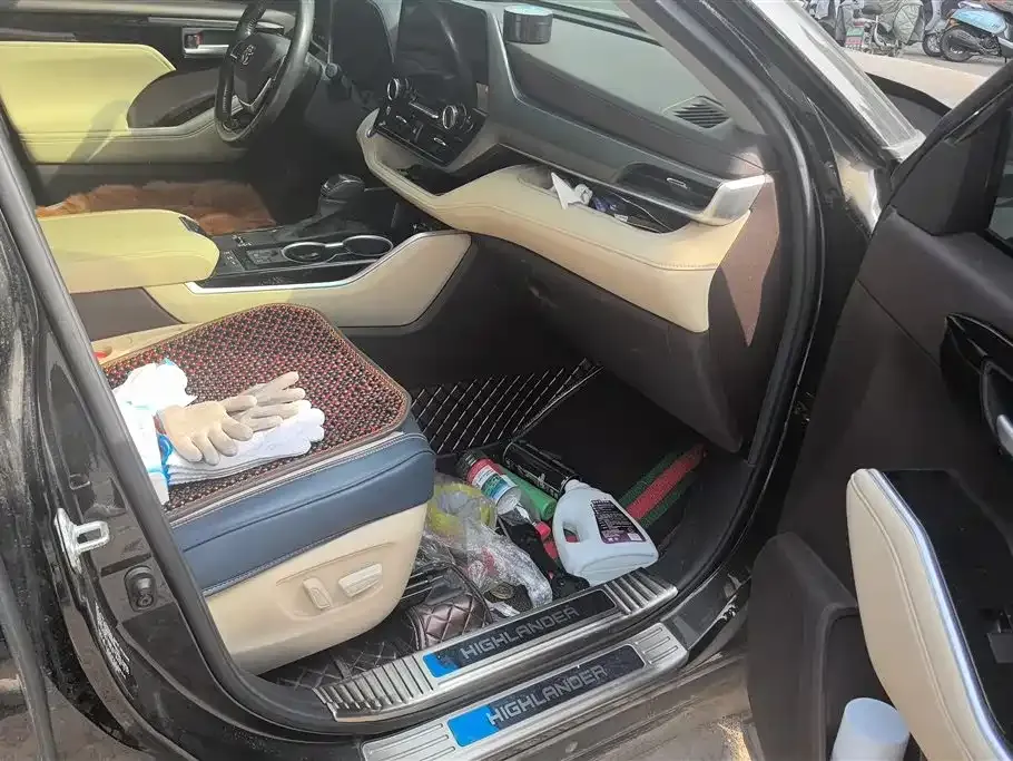 Toyota Highlander 2023 из CN, фото 8