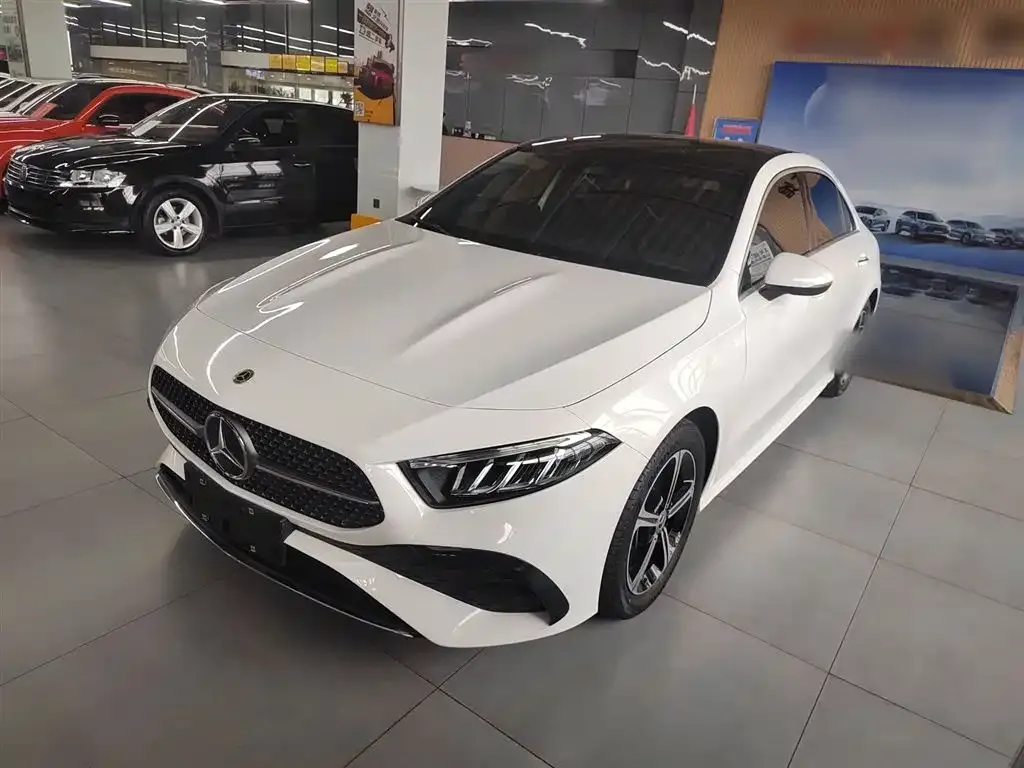 Mercedes-Benz A-Class 2023 из CN, фото 3