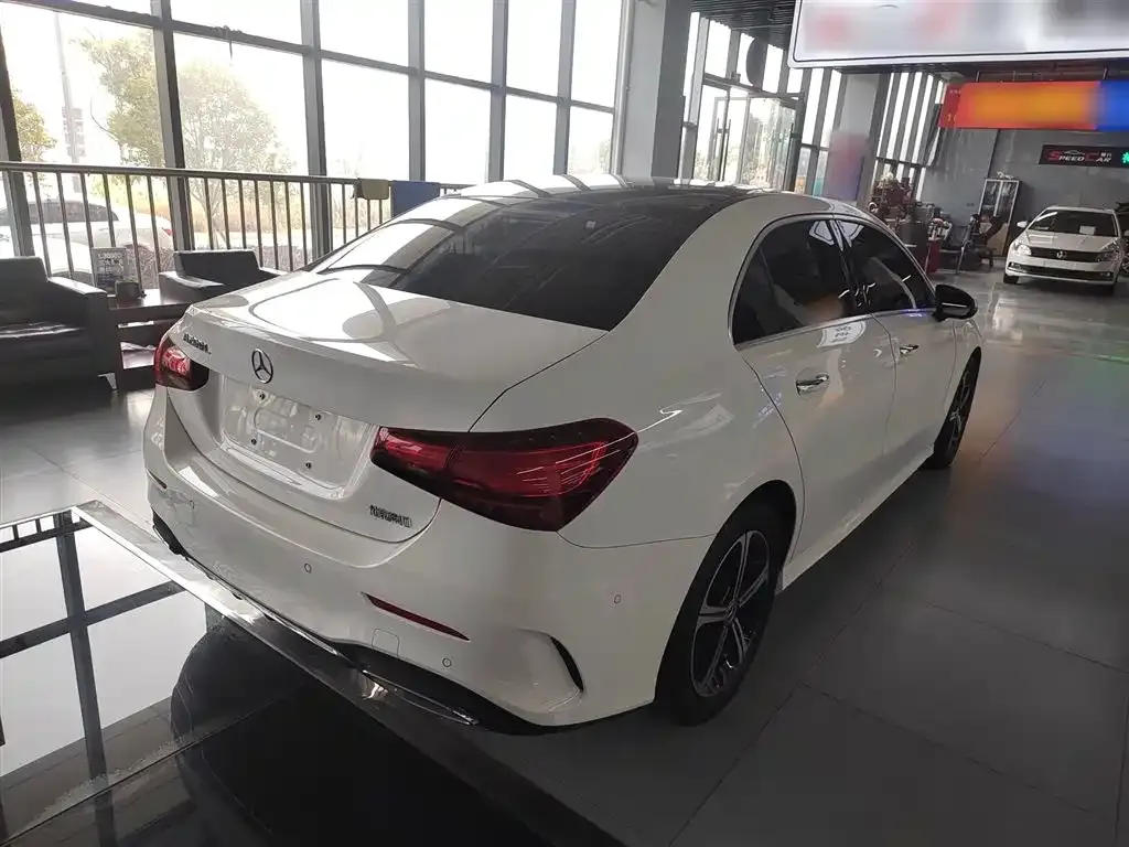 Mercedes-Benz A-Class 2023 из CN, фото 7