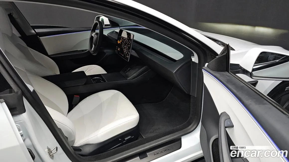 Tesla Model 3 2024 из KR, фото 8