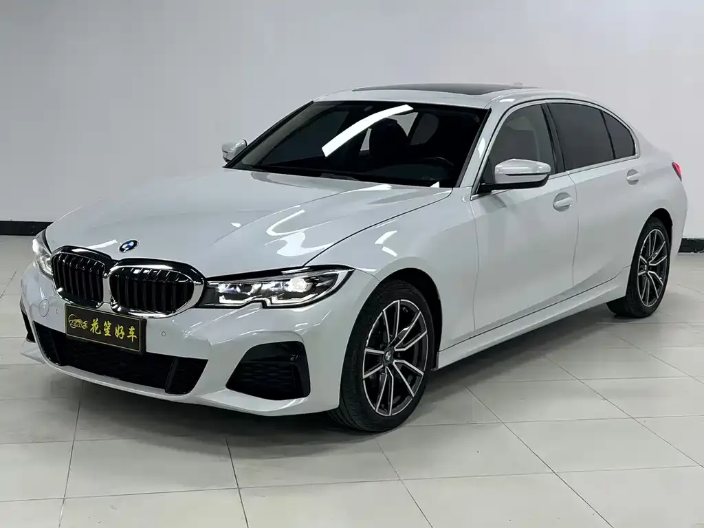 BMW 3 Series 2022 из CN, фото 1