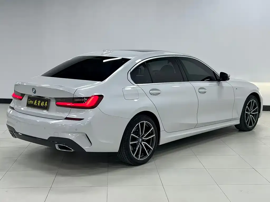 BMW 3 Series 2022 из CN, фото 8
