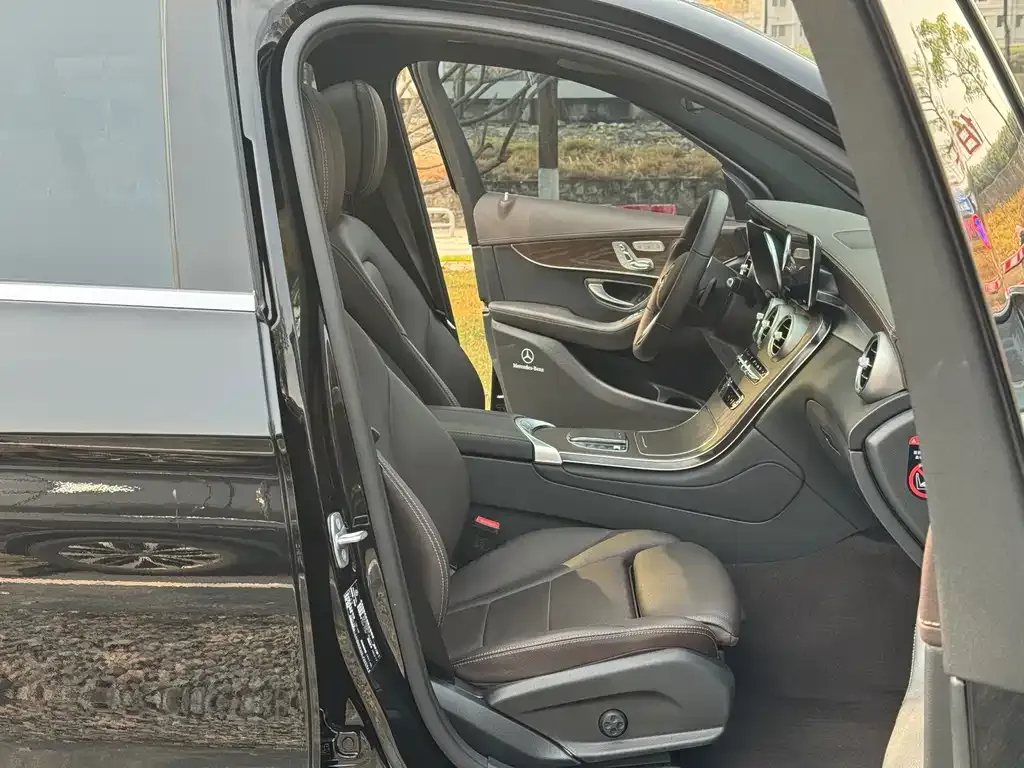 Mercedes-Benz GLC 2023 из CN, фото 9