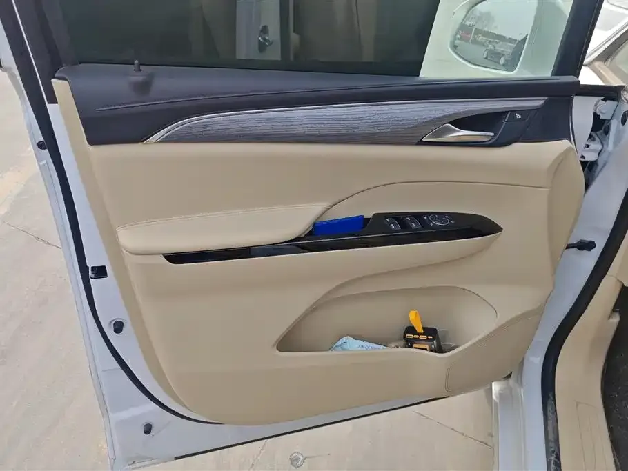 Buick GL8 Hybrid 2025 из CN, фото 6