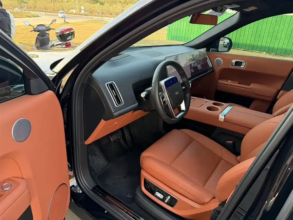 Li Auto L8 2025 из CN, фото 2