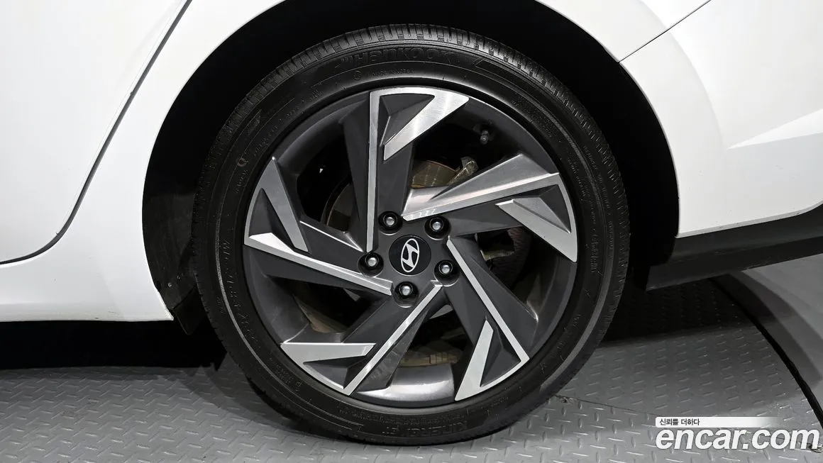 Hyundai AVANTE — фото 6