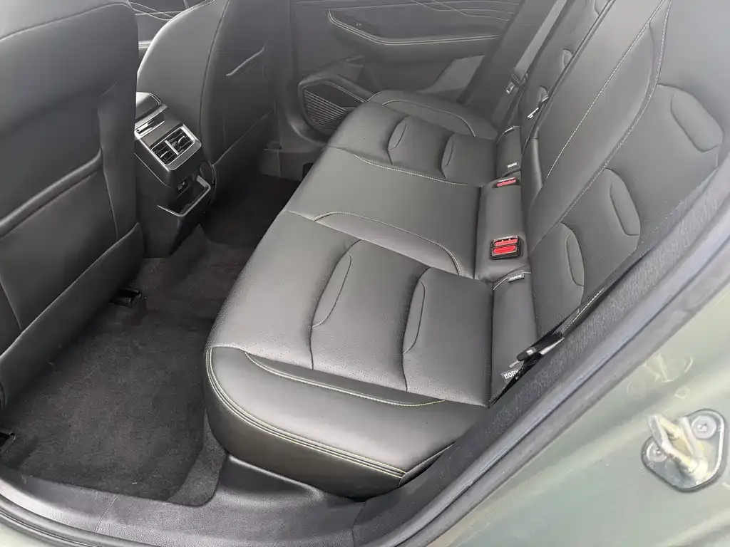 Geely Xingrui 2023 из CN, фото 4
