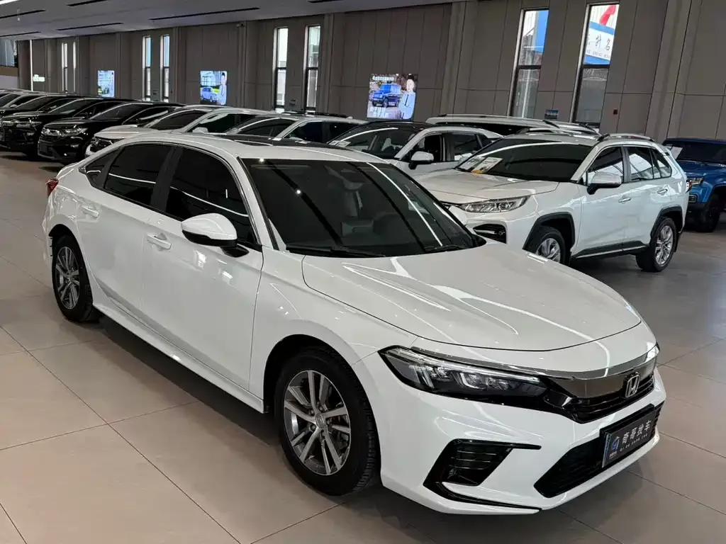 Honda Civic — фото 1