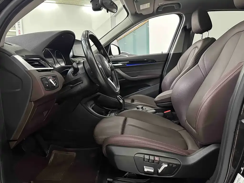 BMW X1 2021 из CN, фото 6