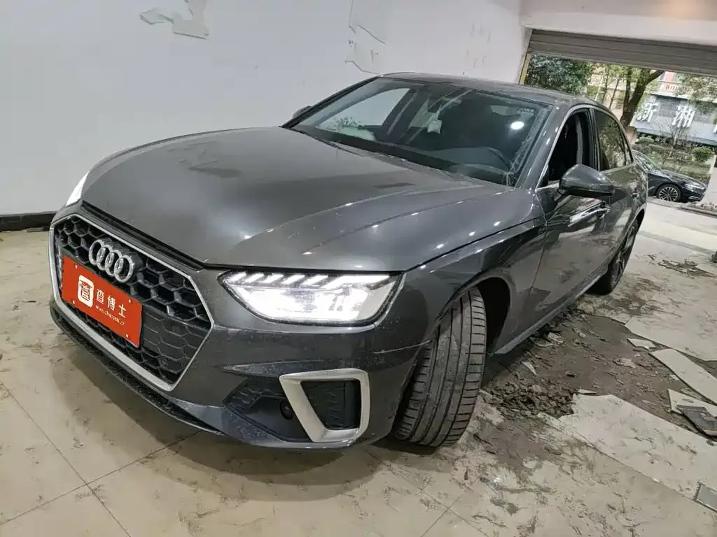 Audi A4L 2022 из CN, фото 1