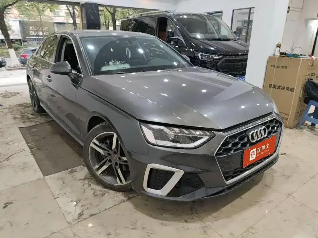Audi A4L 2022 из CN, фото 8