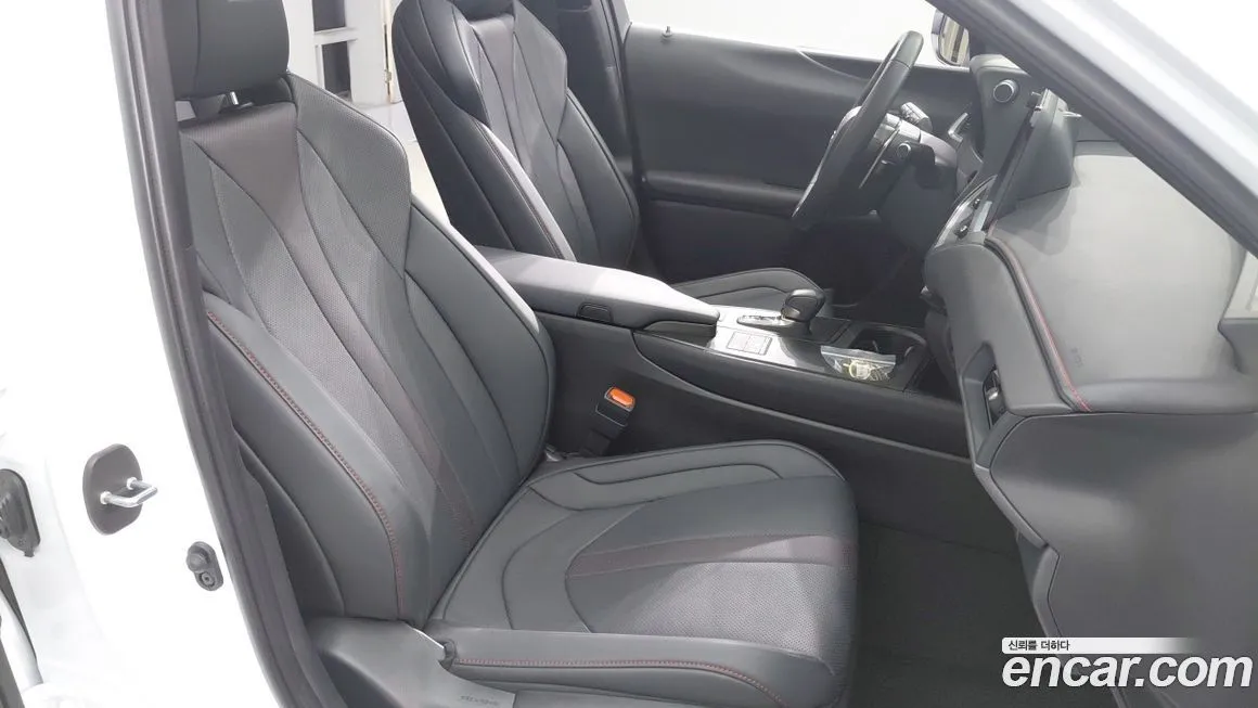 Lexus UX 2025 из KR, фото 7