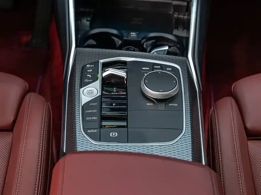 BMW 3 Series 2023 из CN, фото 2