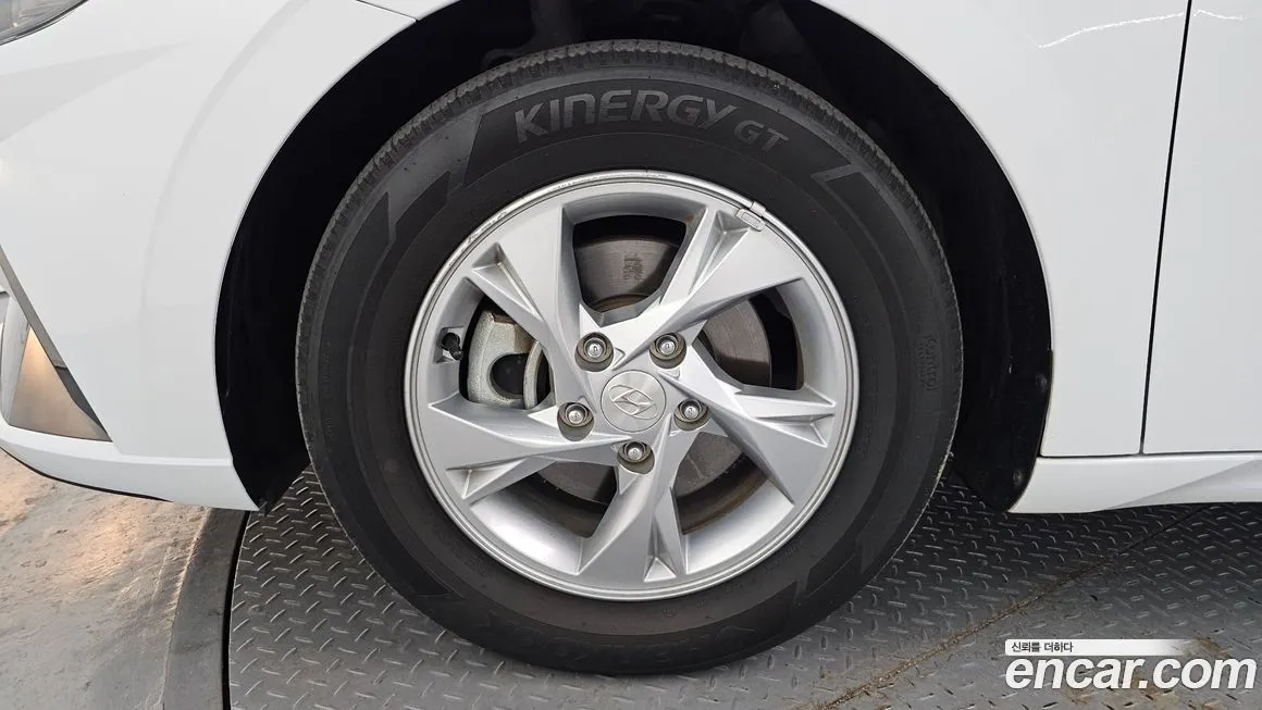 Hyundai AVANTE — фото 6