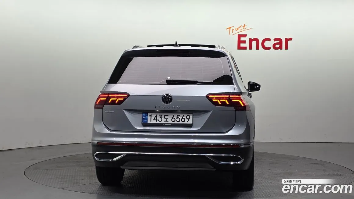 Volkswagen Tiguan — фото 5