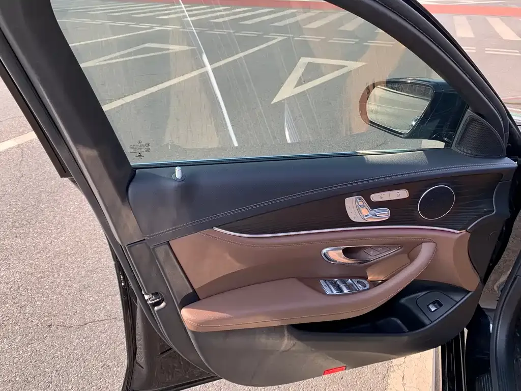 Mercedes-Benz E-Class 2021 из CN, фото 4