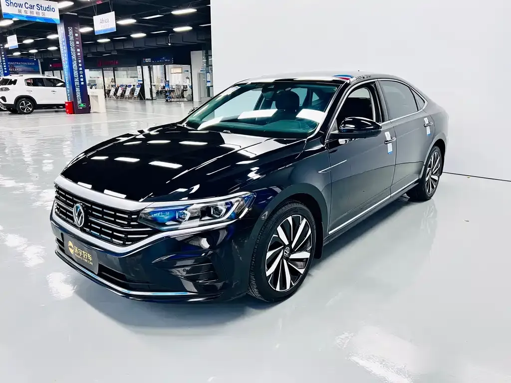 Volkswagen Passat 2023 из CN, фото 1