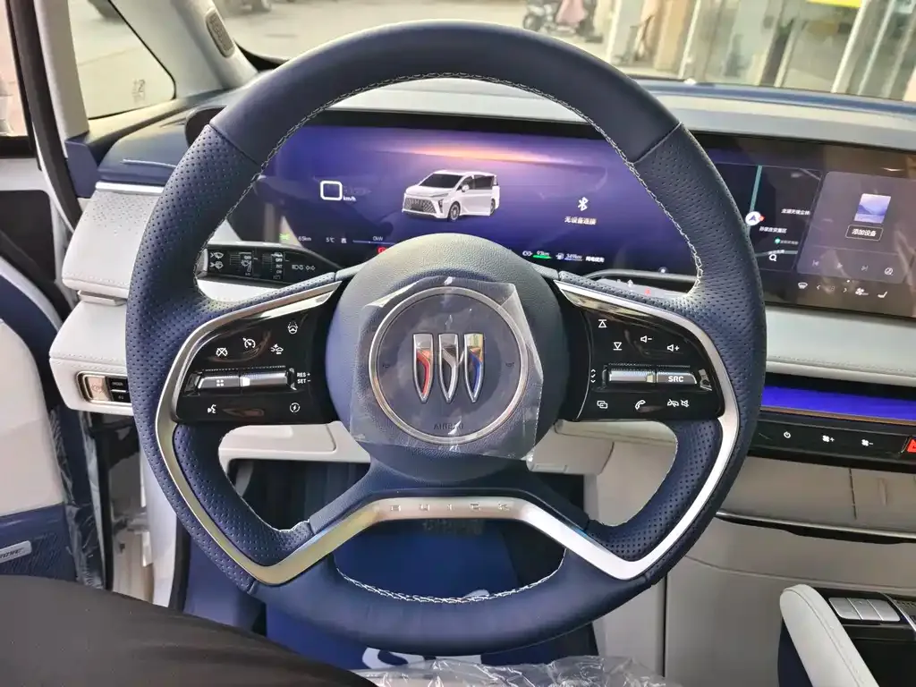 Buick GL8 Hybrid — фото 6