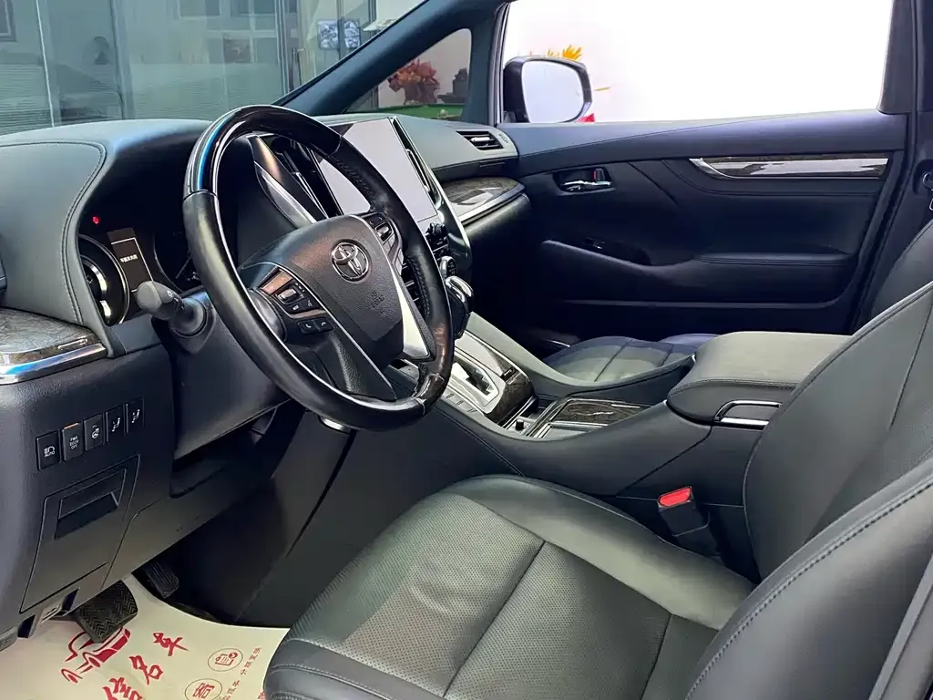 Toyota Alphard 2021 из CN, фото 3