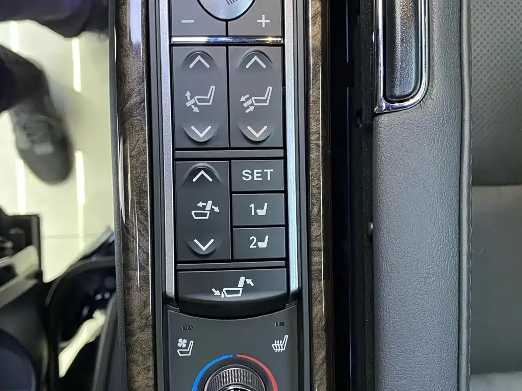 Toyota Alphard 2021 из CN, фото 4