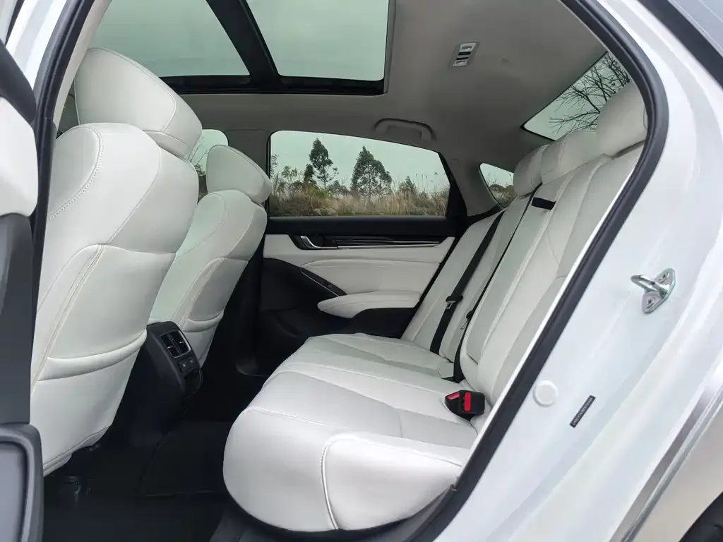 Honda Accord 2023 из CN, фото 3