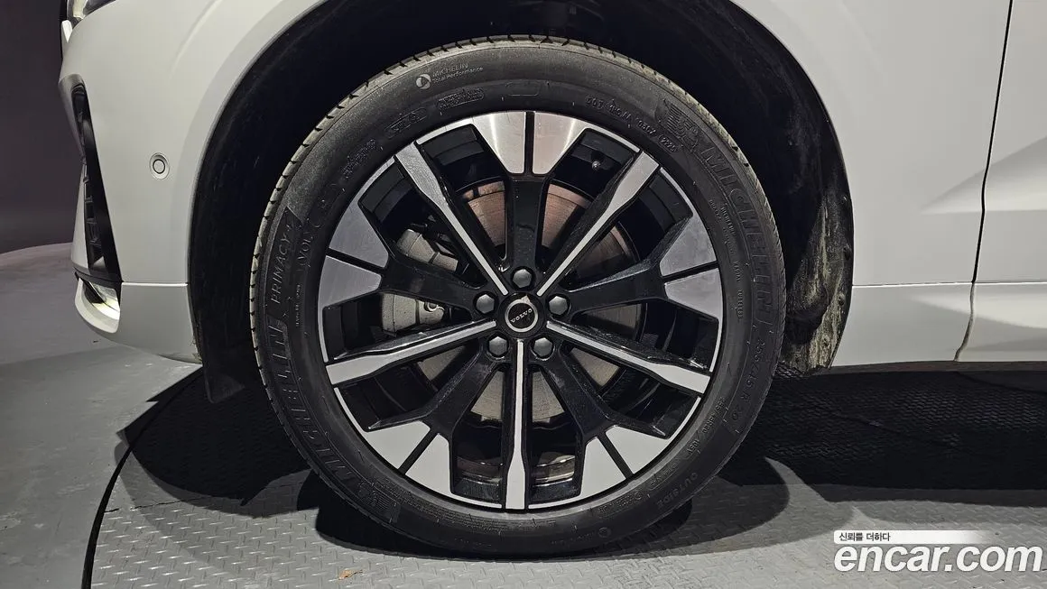 Volvo XC60 2026 из KR, фото 9